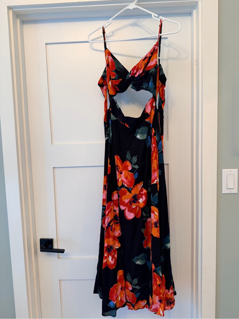 Lulu’s Floral Cutout Black Maxi Dress with Red-Orange Blooms